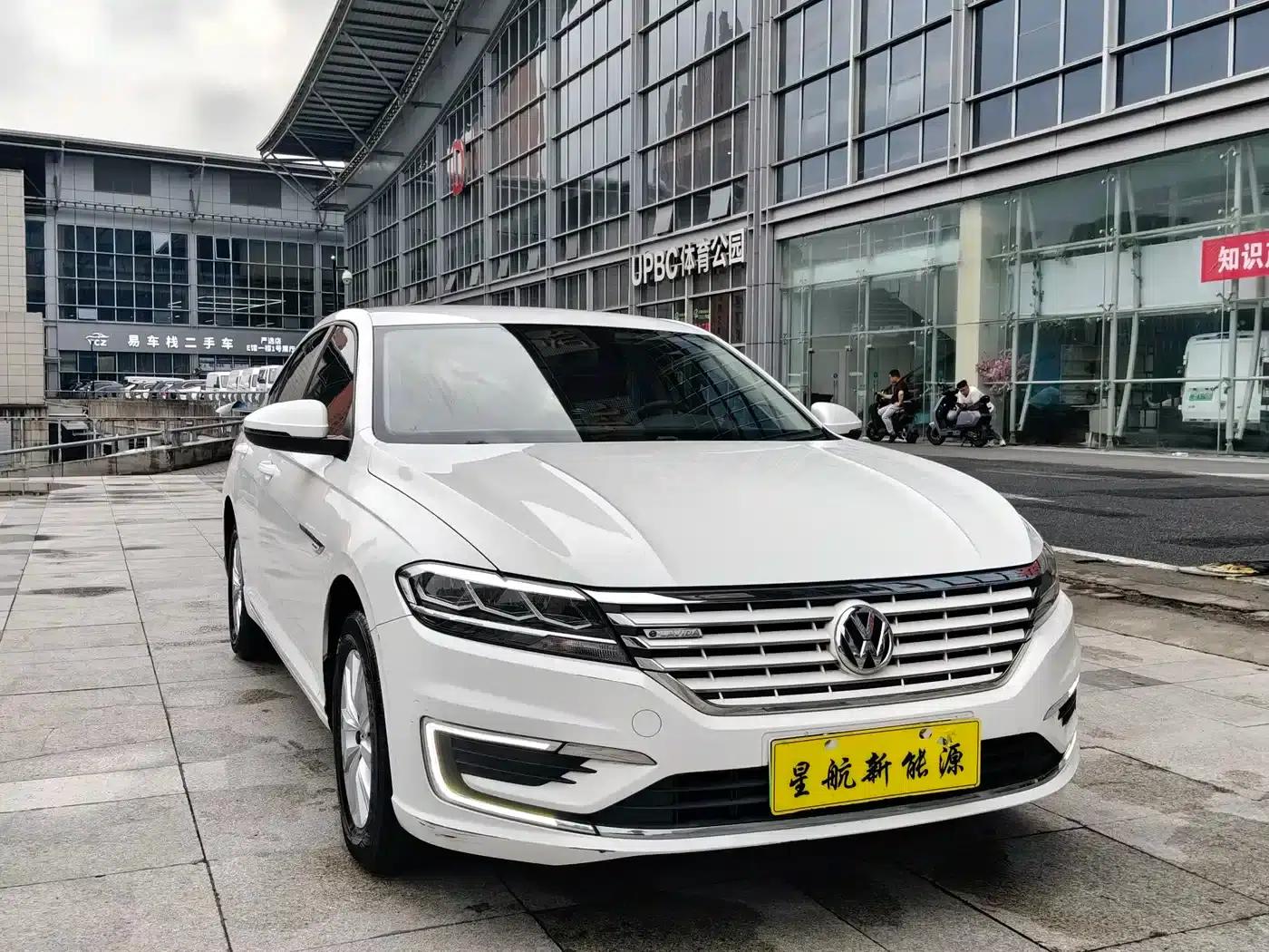 2019 Volkswagen Lavida EV Premium Edition — миниатюра 2