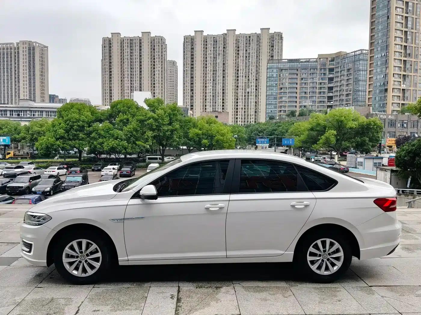 2019 Volkswagen Lavida EV Premium Edition — миниатюра 12