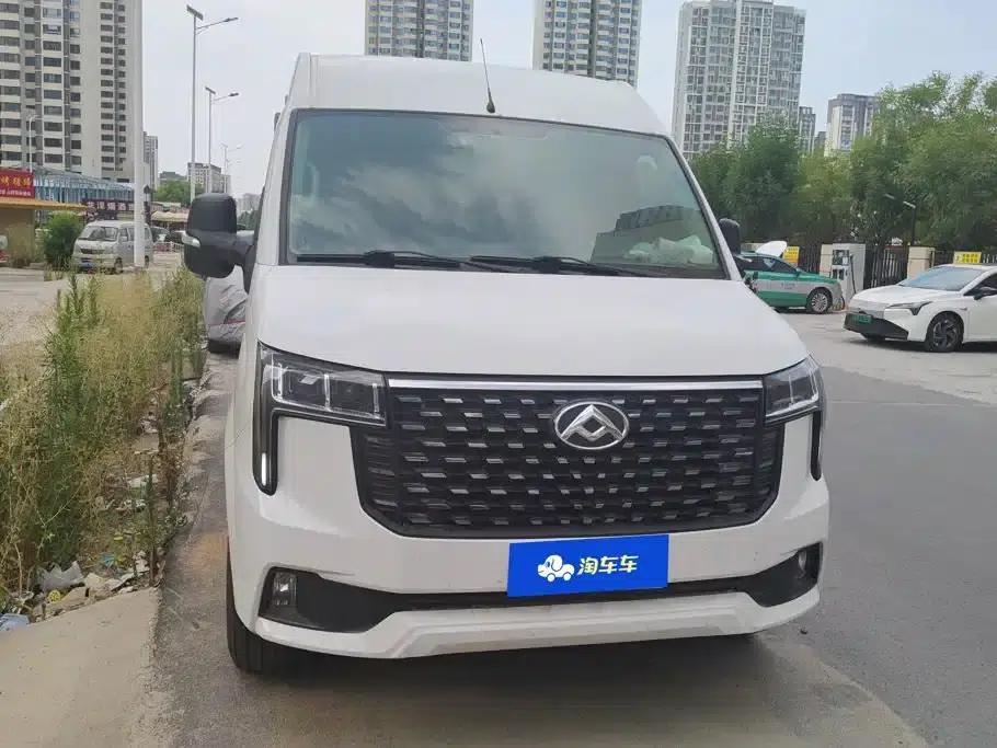 Xintu V80 2023 2.0T Manual Classic Aoyuntong Long Wheelbase Mid-Roof 6/7/8/9 Seats — миниатюра 2