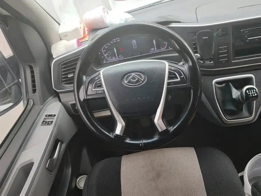 Xintu V80 2023 2.0T Manual Classic Aoyuntong Long Wheelbase Mid-Roof 6/7/8/9 Seats — миниатюра 15