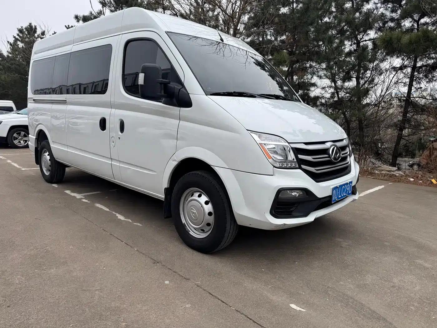 Xintu V80 2024 2.0T Manual Long Wheelbase 7-Seater — миниатюра 2