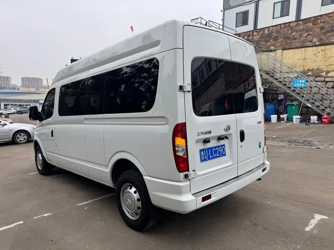 Xintu V80 2024 2.0T Manual Long Wheelbase 7-Seater — миниатюра 8