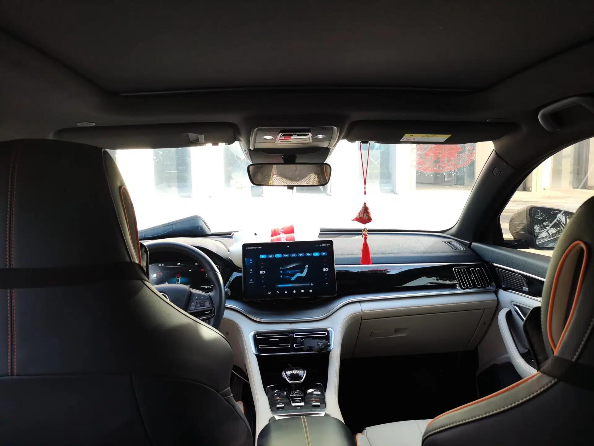 BYD Song New Energy DM-i 110km Flagship Model — миниатюра 18