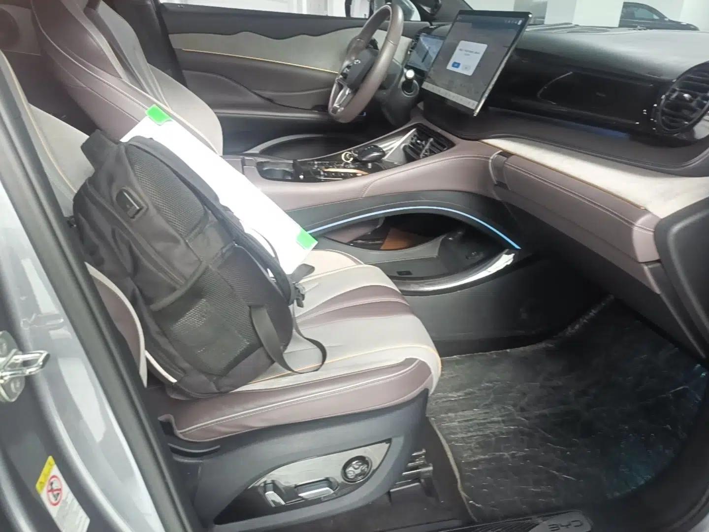 BYD Frigate 07 2024 HONOR Edition DM-i 205KM Flagship Model — миниатюра 19