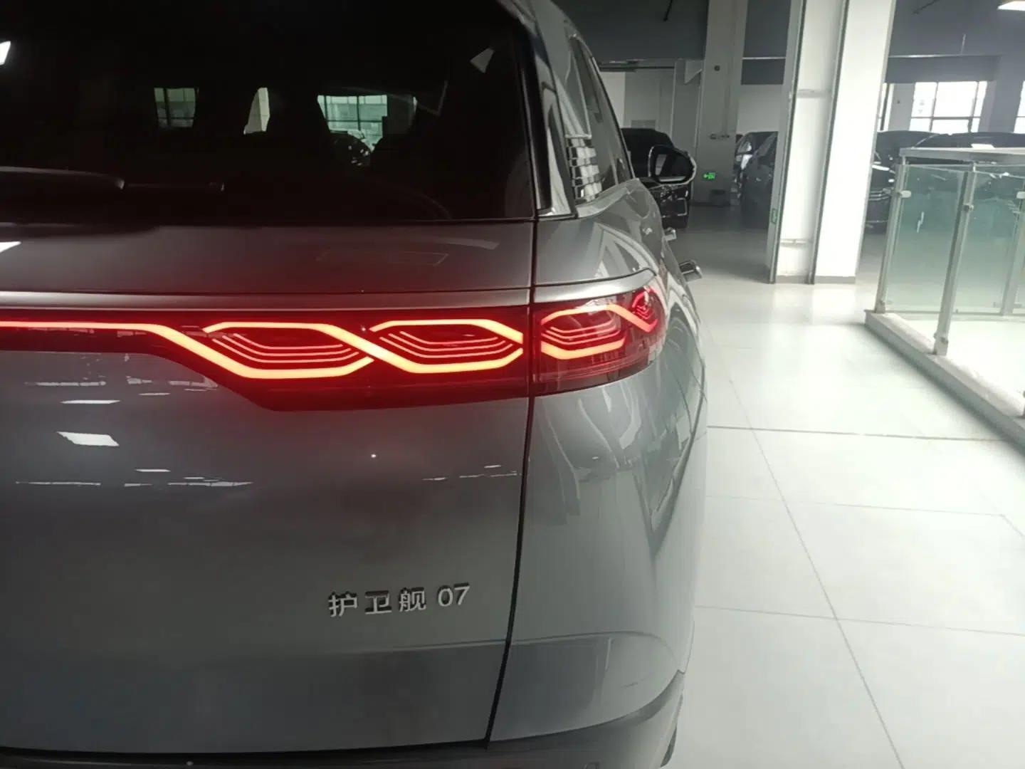 BYD Frigate 07 2024 HONOR Edition DM-i 205KM Flagship Model — миниатюра 9