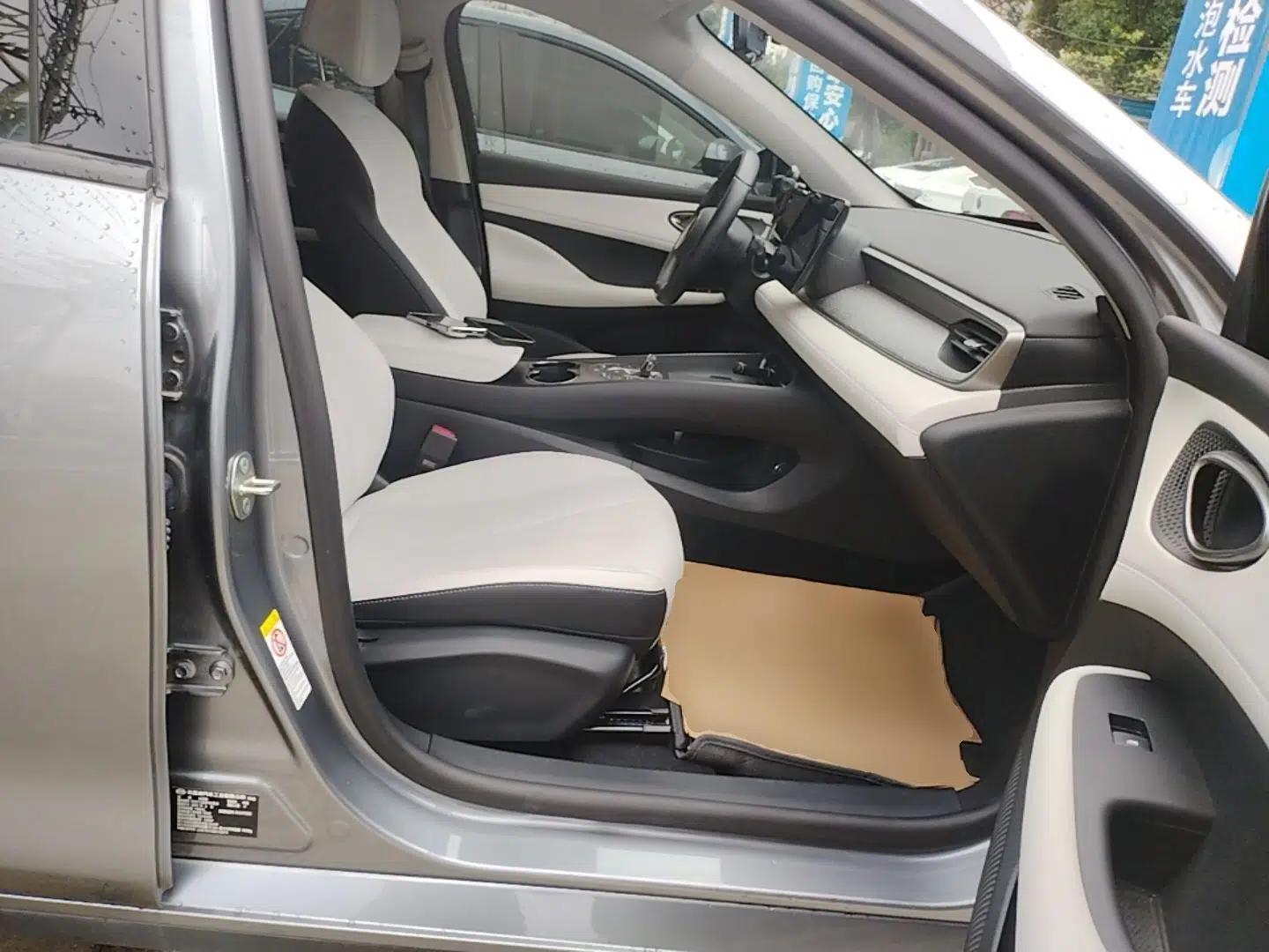 BYD Seal 05 DM-i 2025 DM-i Smart Drive 55KM Luxury Model — миниатюра 24