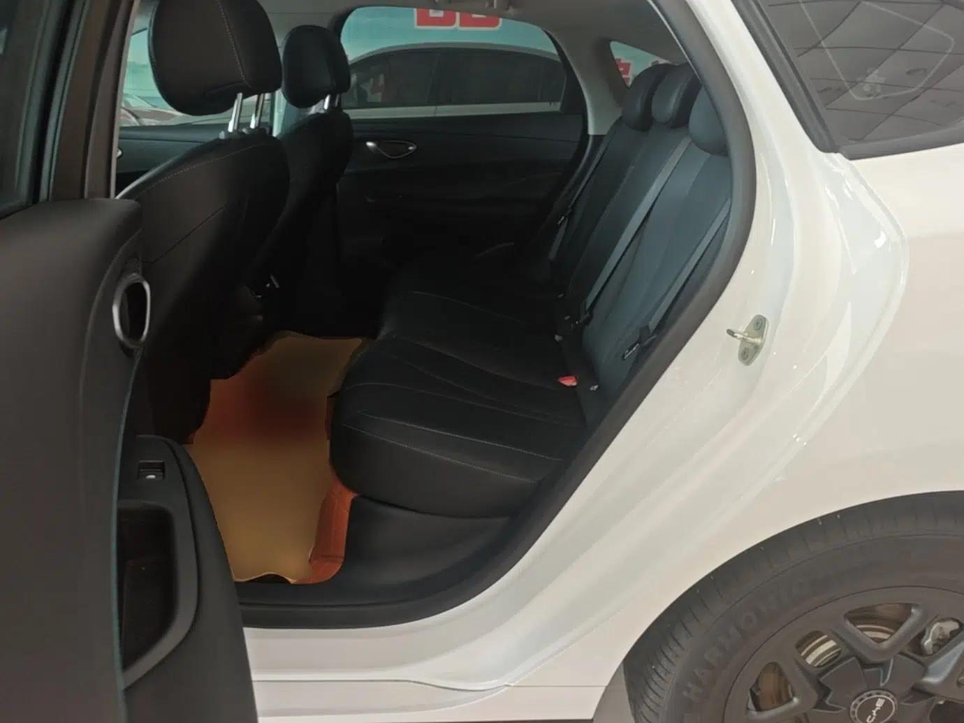 BYD Seal 05 DM-i 2025 DM-i Smart Drive 55KM Luxury Model — миниатюра 20