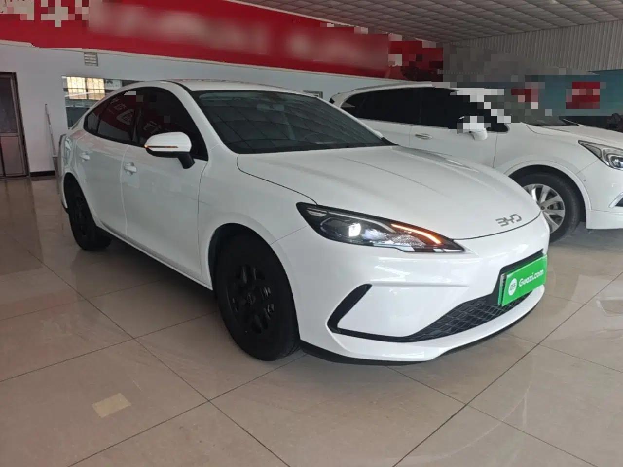 BYD Seal 05 DM-i 2025 DM-i Smart Drive 55KM Luxury Model — миниатюра 3