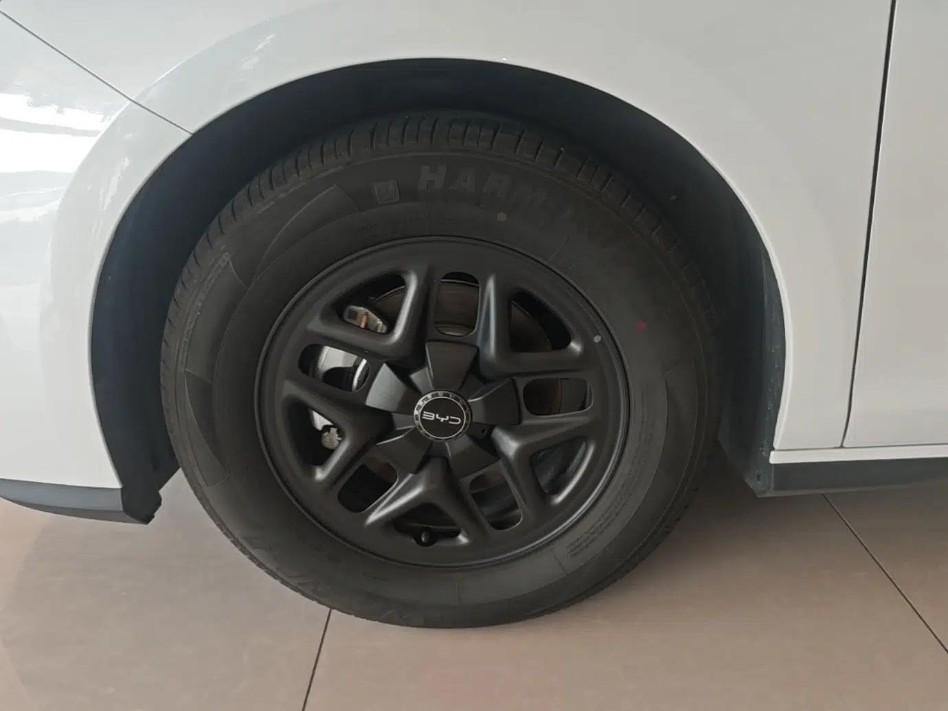 BYD Seal 05 DM-i 2025 DM-i Smart Drive 55KM Luxury Model — миниатюра 10