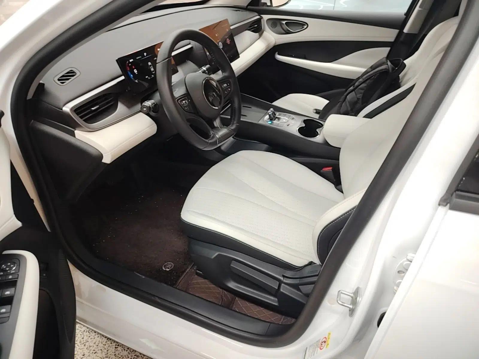 BYD Seal 05 DM-i 2025 DM-i Smart Drive 55KM Luxury Model — миниатюра 17