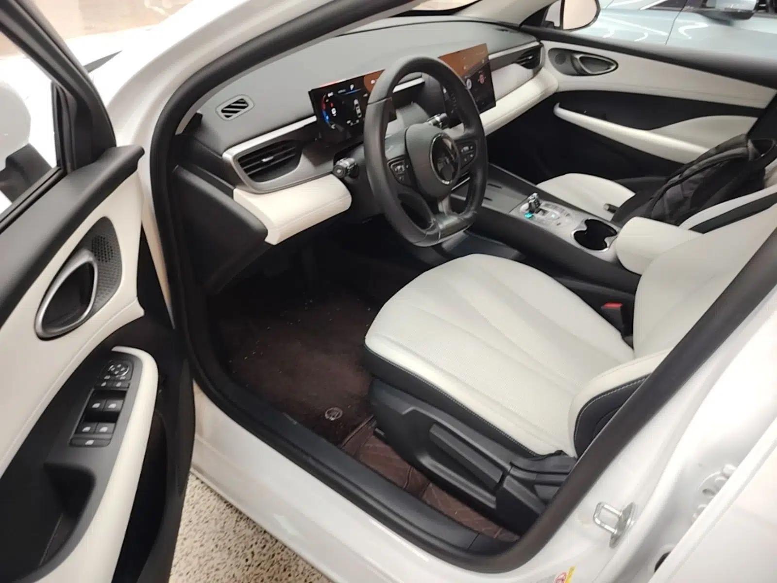 BYD Seal 05 DM-i 2025 DM-i Smart Drive 55KM Luxury Model — миниатюра 18