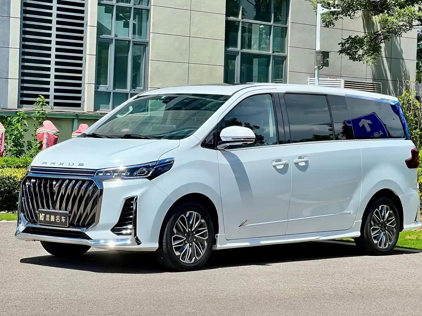 Maxus G20 2023 Facelift PLUS 2.0T Gasoline Automatic Luxury Edition — миниатюра 1
