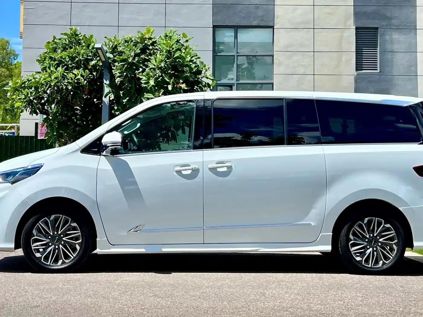 Maxus G20 2023 Facelift PLUS 2.0T Gasoline Automatic Luxury Edition — миниатюра 4