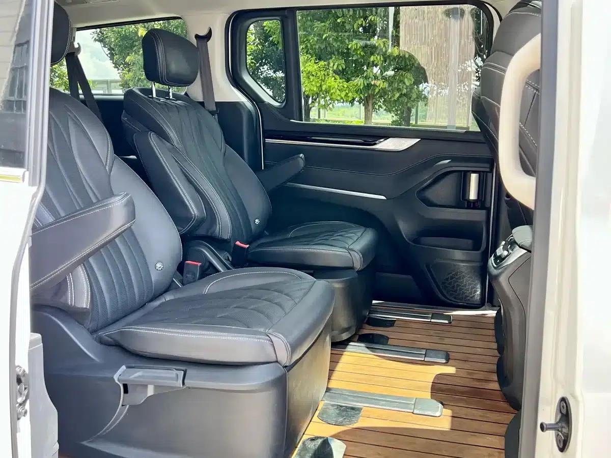 Maxus G20 2023 Facelift PLUS 2.0T Gasoline Automatic Luxury Edition — миниатюра 9