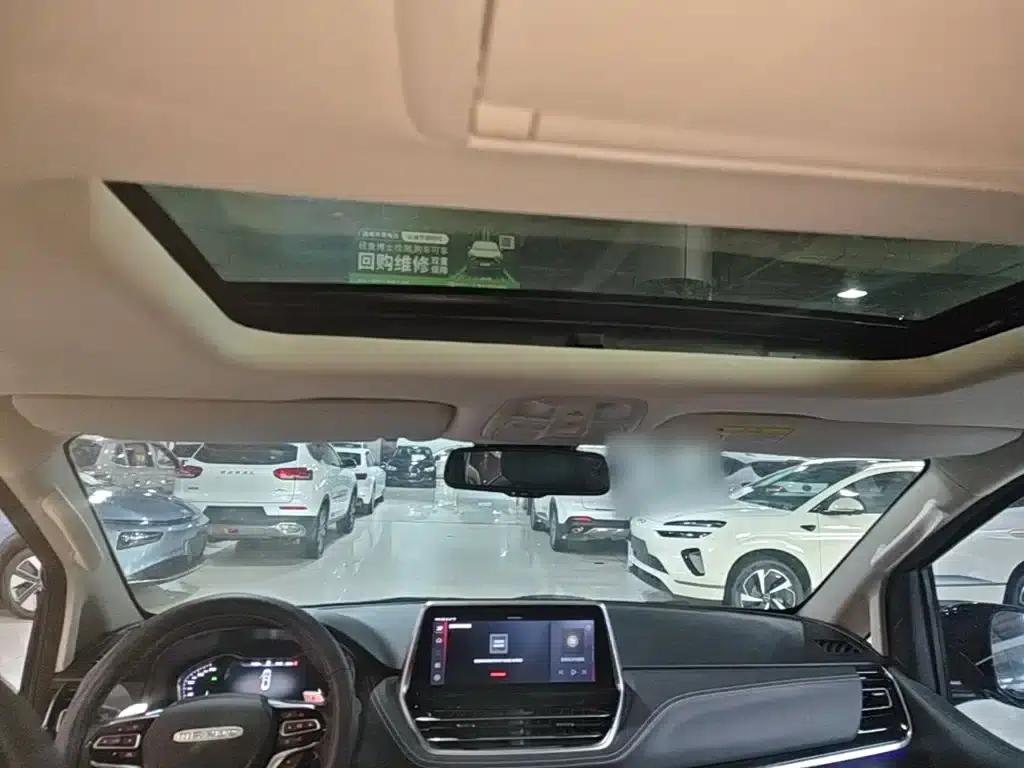 Maxus G20 2021 PLUS 2.0T Gasoline Automatic Smart Edition — миниатюра 14
