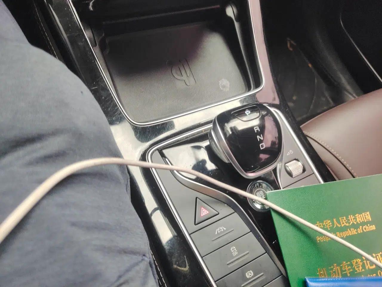 BYD Song MAX New Energy 2022 DM-i 105KM Executive Edition — миниатюра 14
