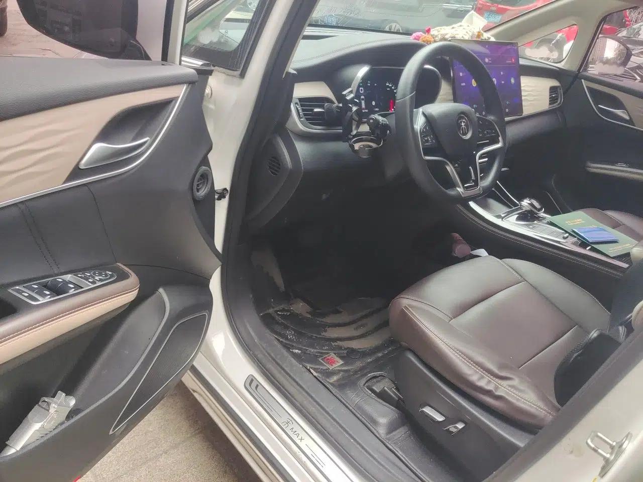 BYD Song MAX New Energy 2022 DM-i 105KM Executive Edition — миниатюра 16