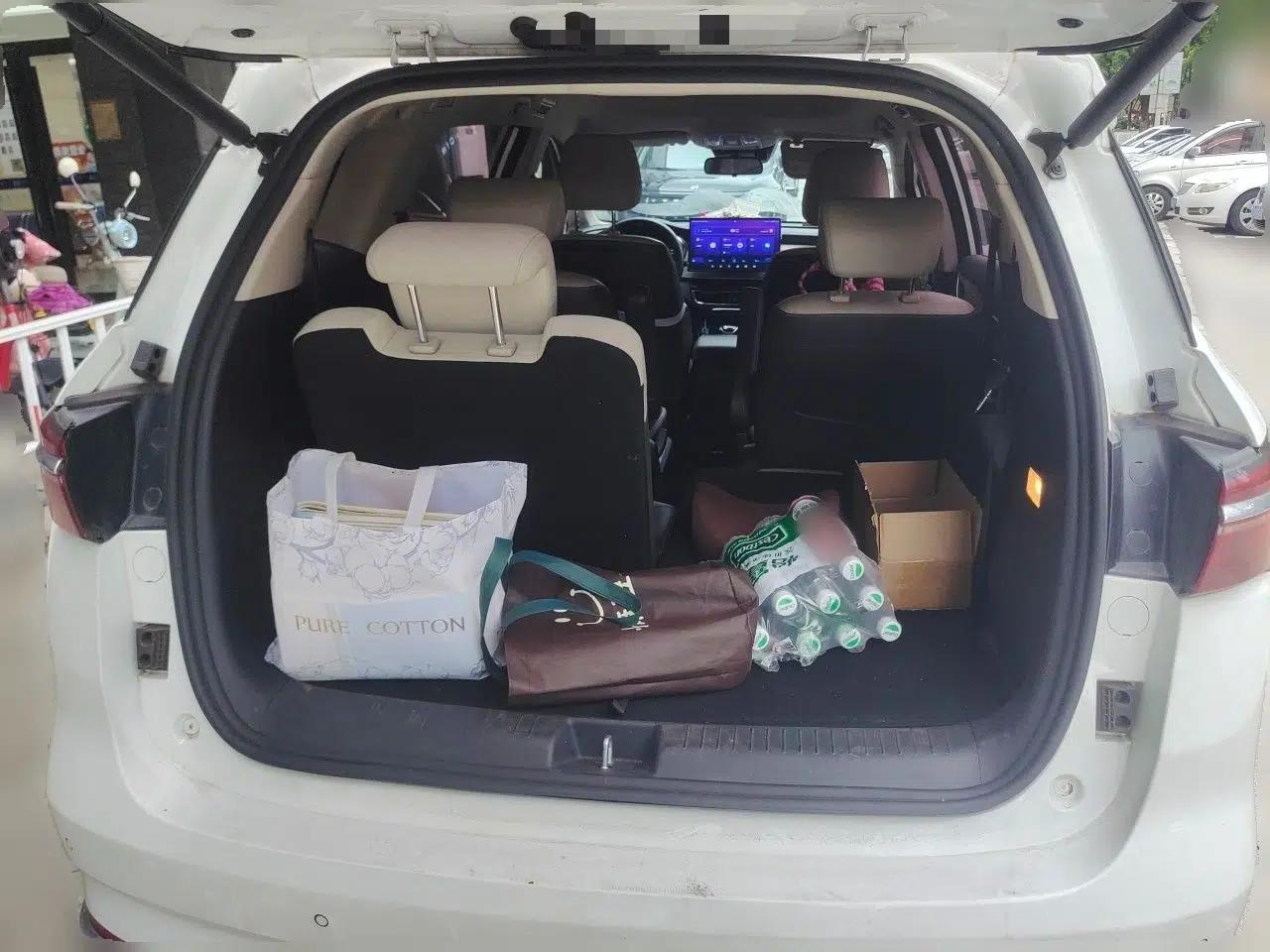 BYD Song MAX New Energy 2022 DM-i 105KM Executive Edition — миниатюра 19