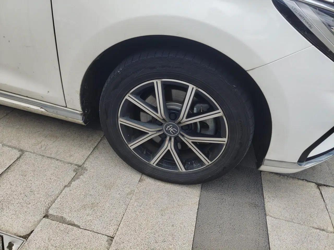 BYD Song MAX New Energy 2022 DM-i 105KM Executive Edition — миниатюра 8