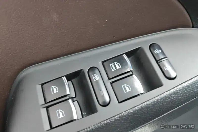 Fengguang 580 2018 Model 1.5T CVT Luxury — миниатюра 22