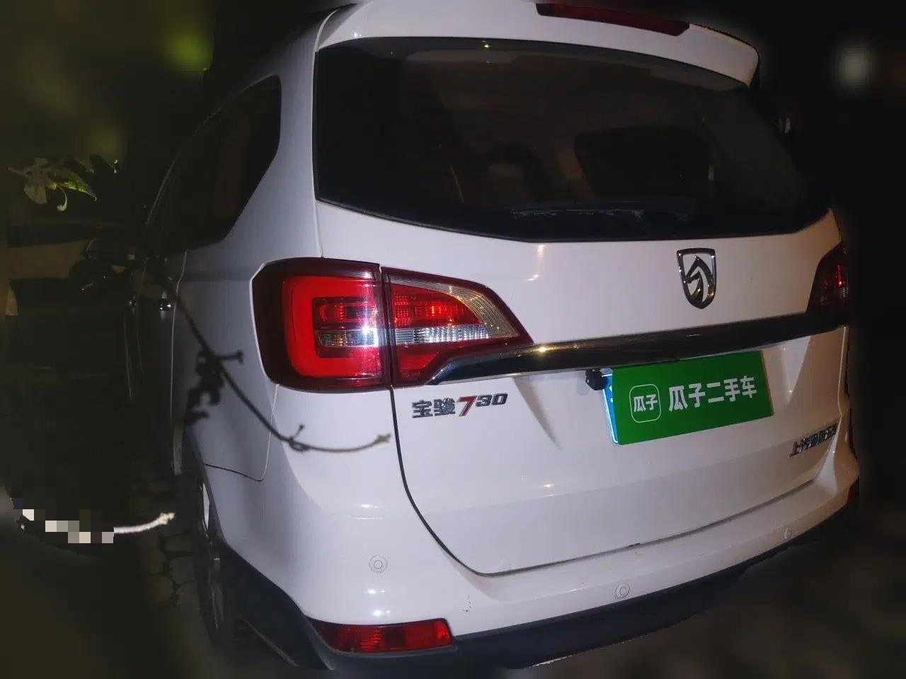 Baojun 730 2016 1.5L Manual Comfort Version 7 Seats China V Emission Standard — миниатюра 4