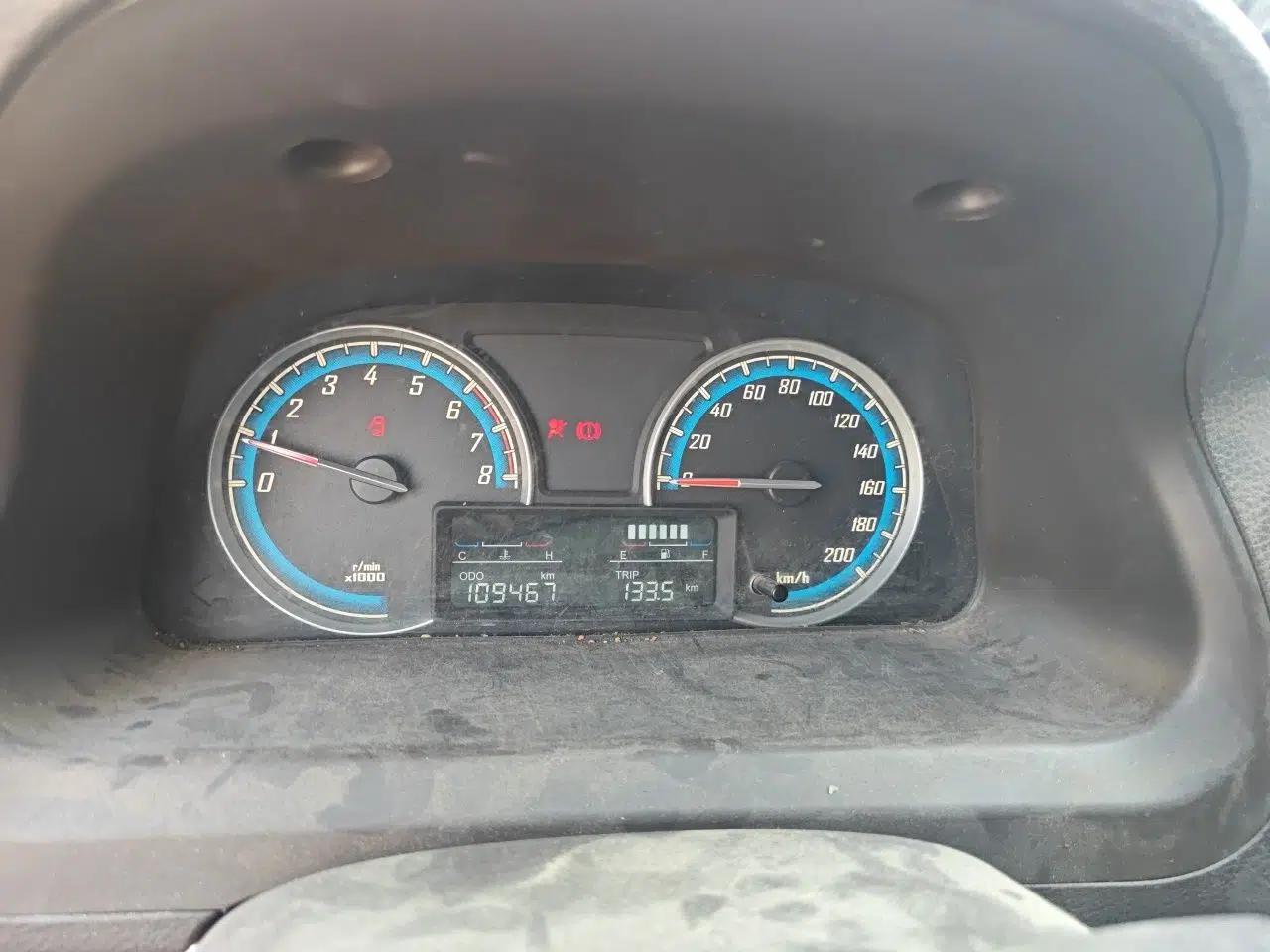Baojun 730 2014 1.5L manual standard trim 7 seats — миниатюра 11