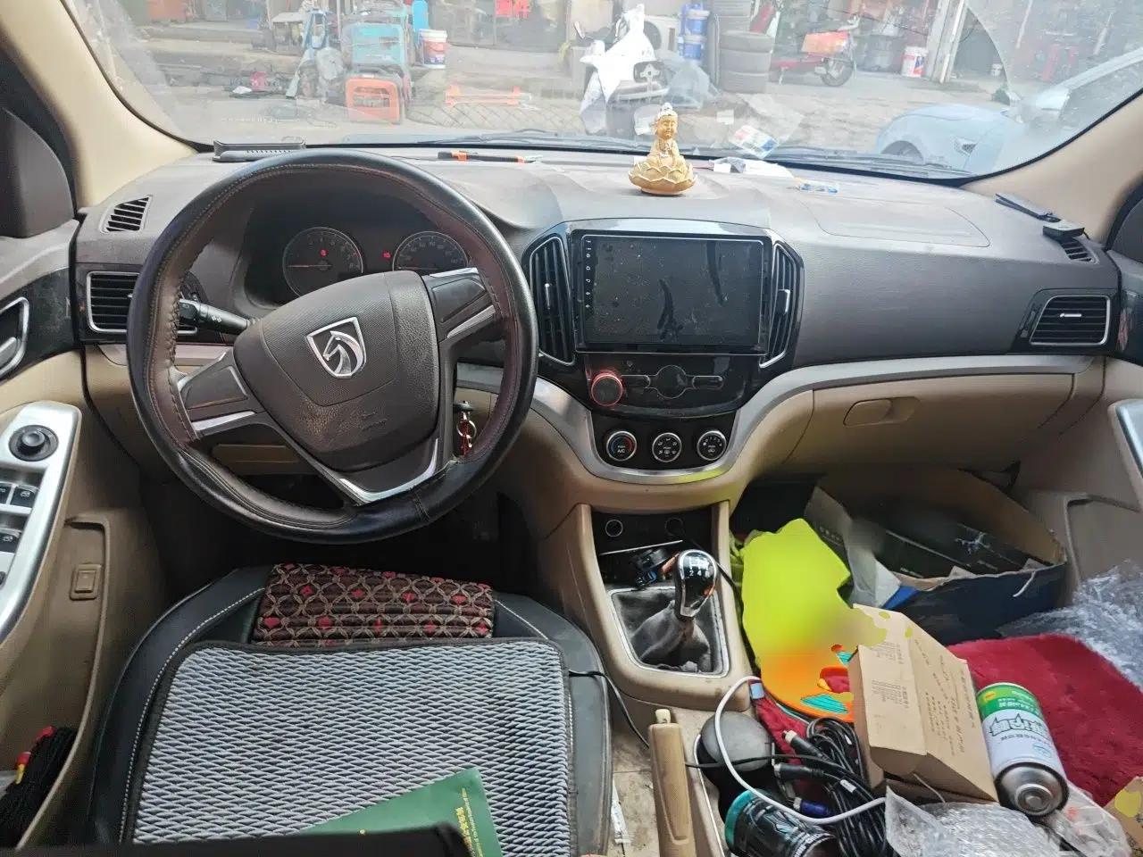 Baojun 730 2014 1.5L manual standard trim 7 seats — миниатюра 9