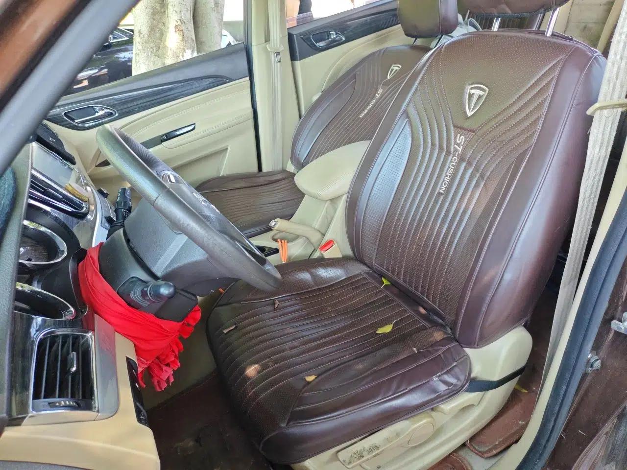 Baojun 730 2016 1.5L Manual Comfort Version 7 Seats China V Emission Standard — миниатюра 15