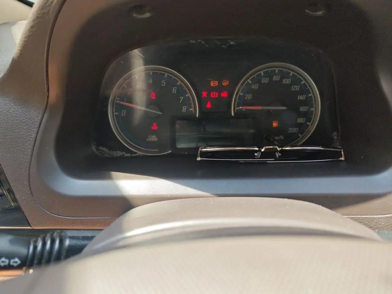 Baojun 730 2014 1.5L manual Comfort version 7 seats — миниатюра 12