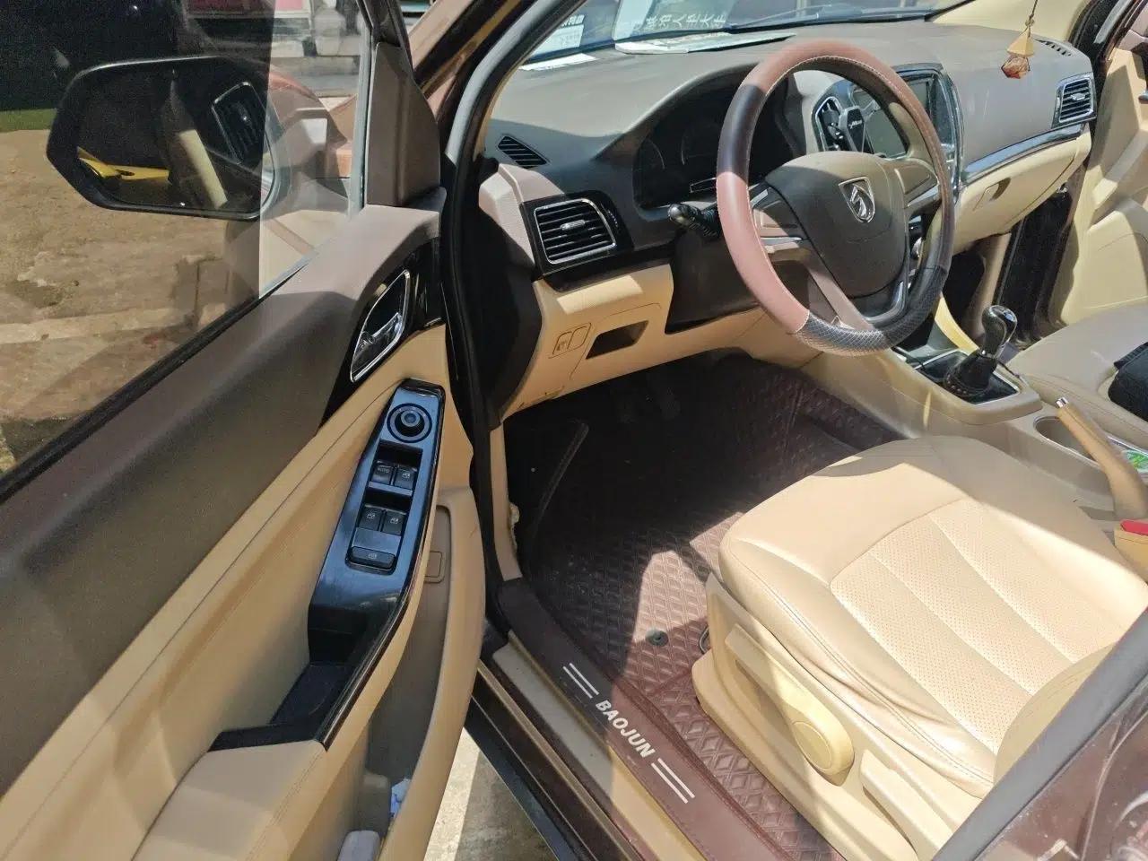 Baojun 730 2014 1.5L manual Comfort version 7 seats — миниатюра 16