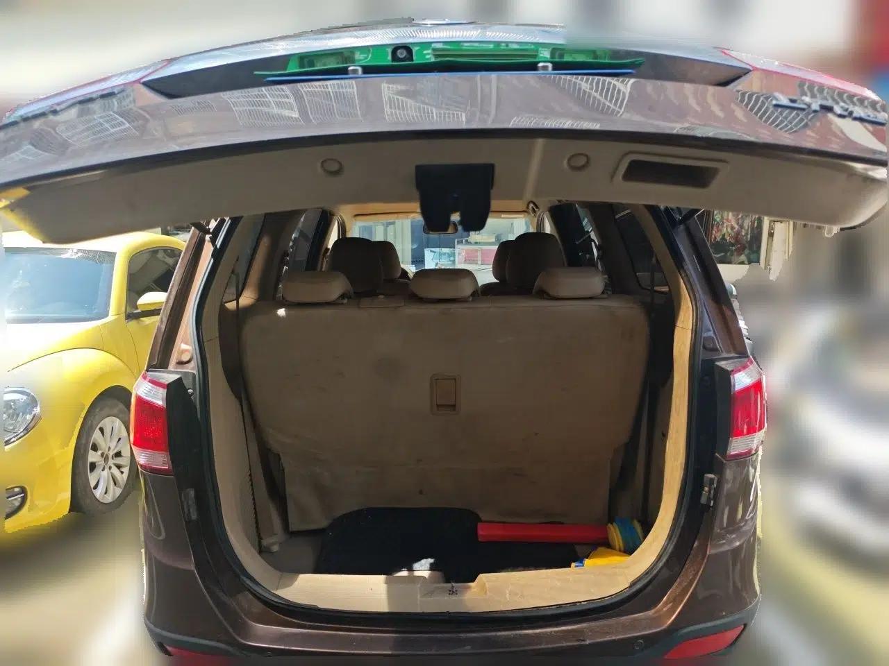 Baojun 730 2014 1.5L manual Comfort version 7 seats — миниатюра 19