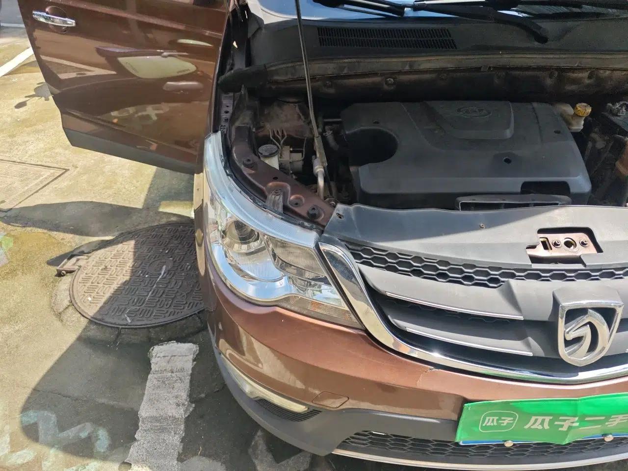 Baojun 730 2014 1.5L manual Comfort version 7 seats — миниатюра 7