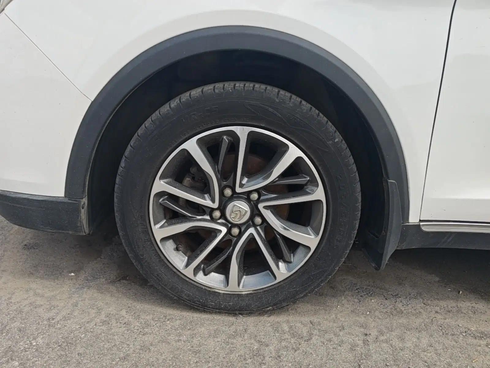 Baojun 730 2017 1.5T DCT Fashion Edition 7-Seater China V Emission Standard — миниатюра 10