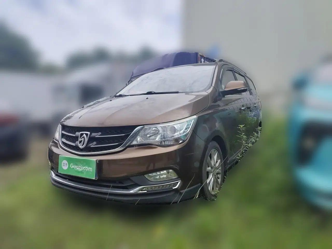 Baojun 730 2016 1.5L Manual Luxury Edition 7 Seats — миниатюра 1