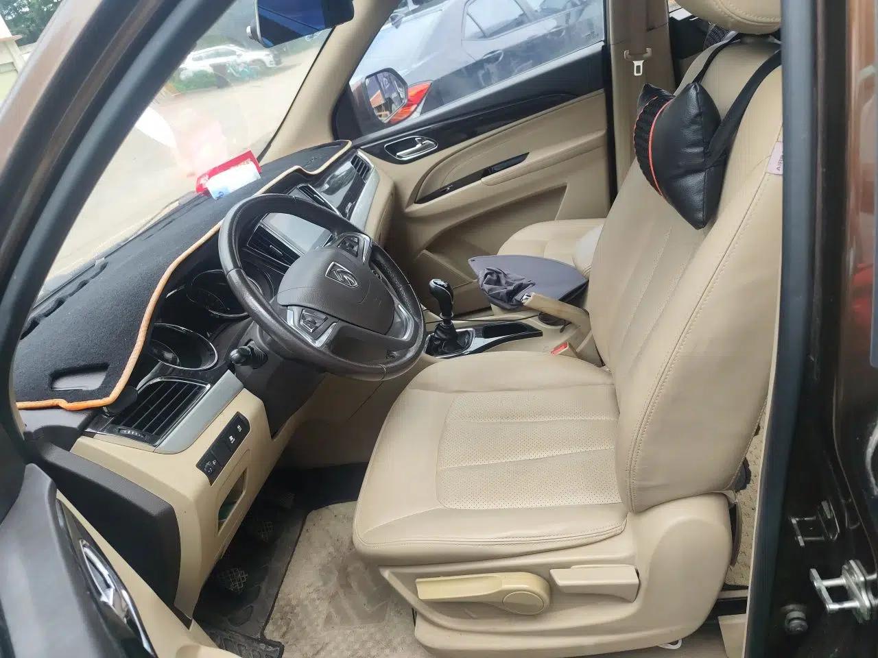 Baojun 730 2016 1.5L Manual Luxury Edition 7 Seats — миниатюра 15