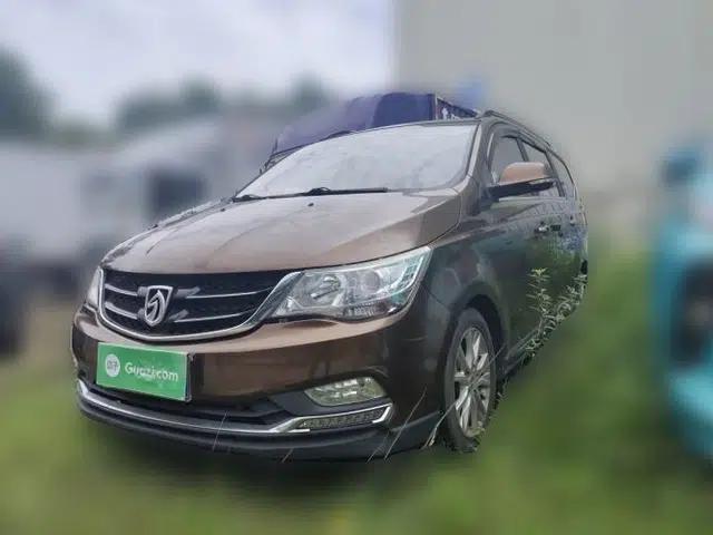 Baojun 730 2016 1.5L Manual Luxury Edition 7 Seats
