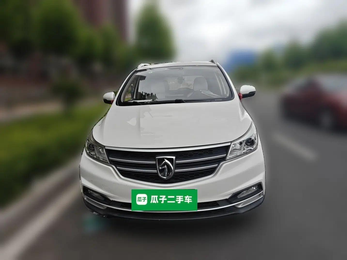 Baojun 730 2019 1.5L Manual Fashion Model 7-seater National V — миниатюра 2