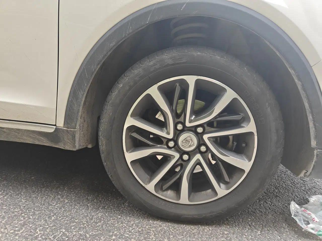 Baojun 730 2019 1.5L Manual Fashion Model 7-seater National V — миниатюра 8