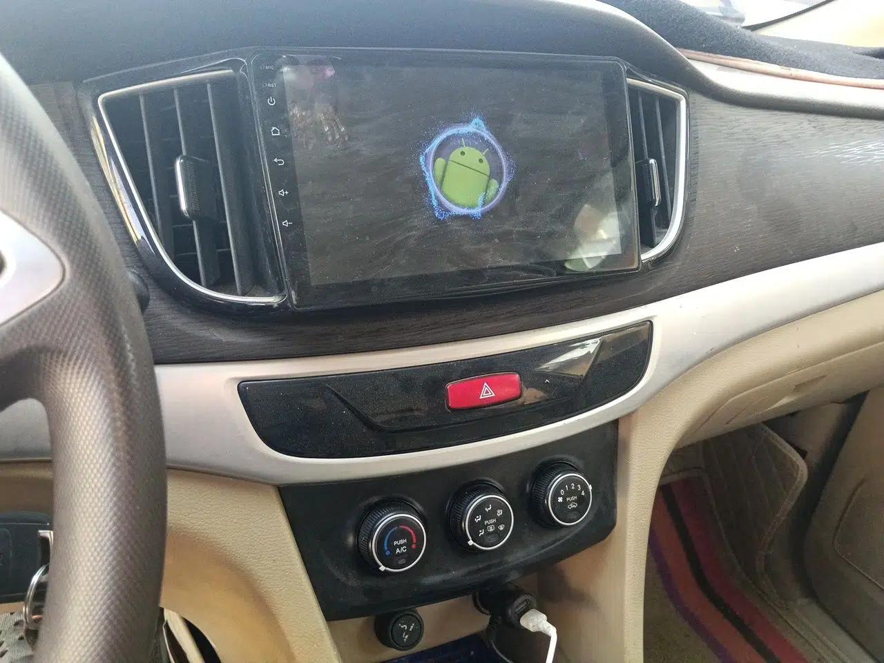 Baojun 730 2016 Revised Version 1.5L Manual Standard Model 5 Seats — миниатюра 13