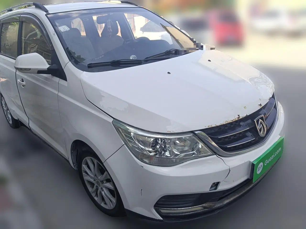 Baojun 730 2016 Revised Version 1.5L Manual Standard Model 5 Seats — миниатюра 3