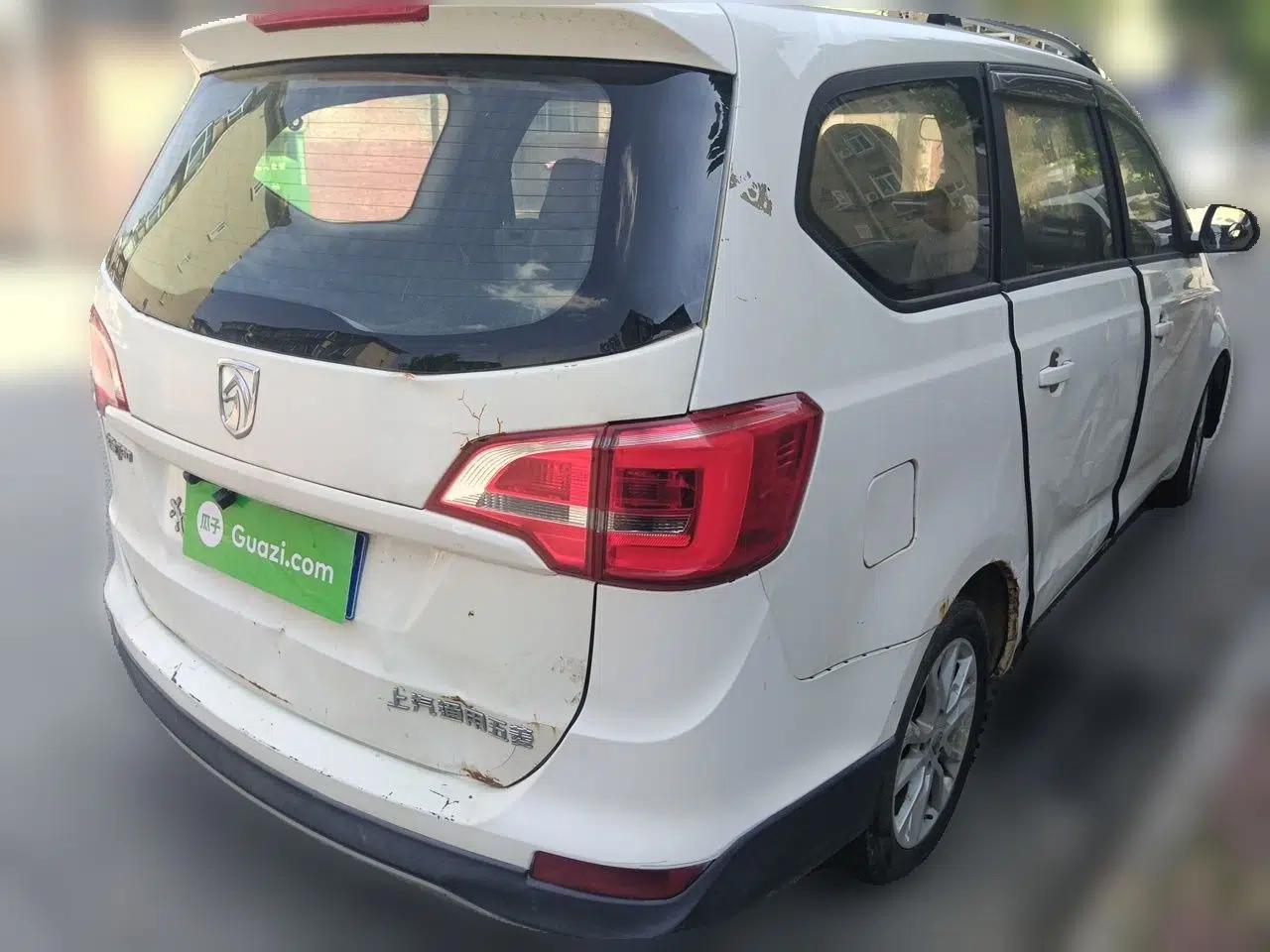 Baojun 730 2016 Revised Version 1.5L Manual Standard Model 5 Seats — миниатюра 6