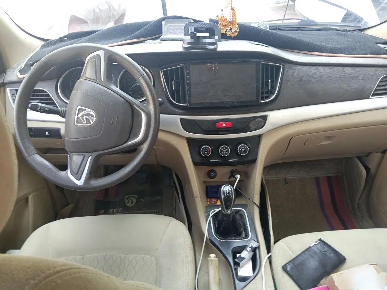 Baojun 730 2016 Revised Version 1.5L Manual Standard Model 5 Seats — миниатюра 9