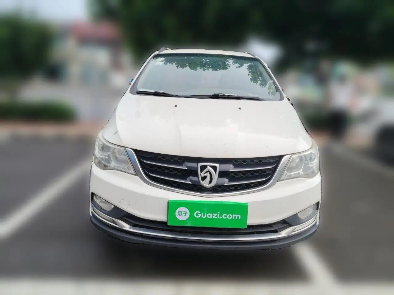Baojun 730 2016 1.5L Manual Comfort Version 7 Seats China V Emission Standard — миниатюра 2