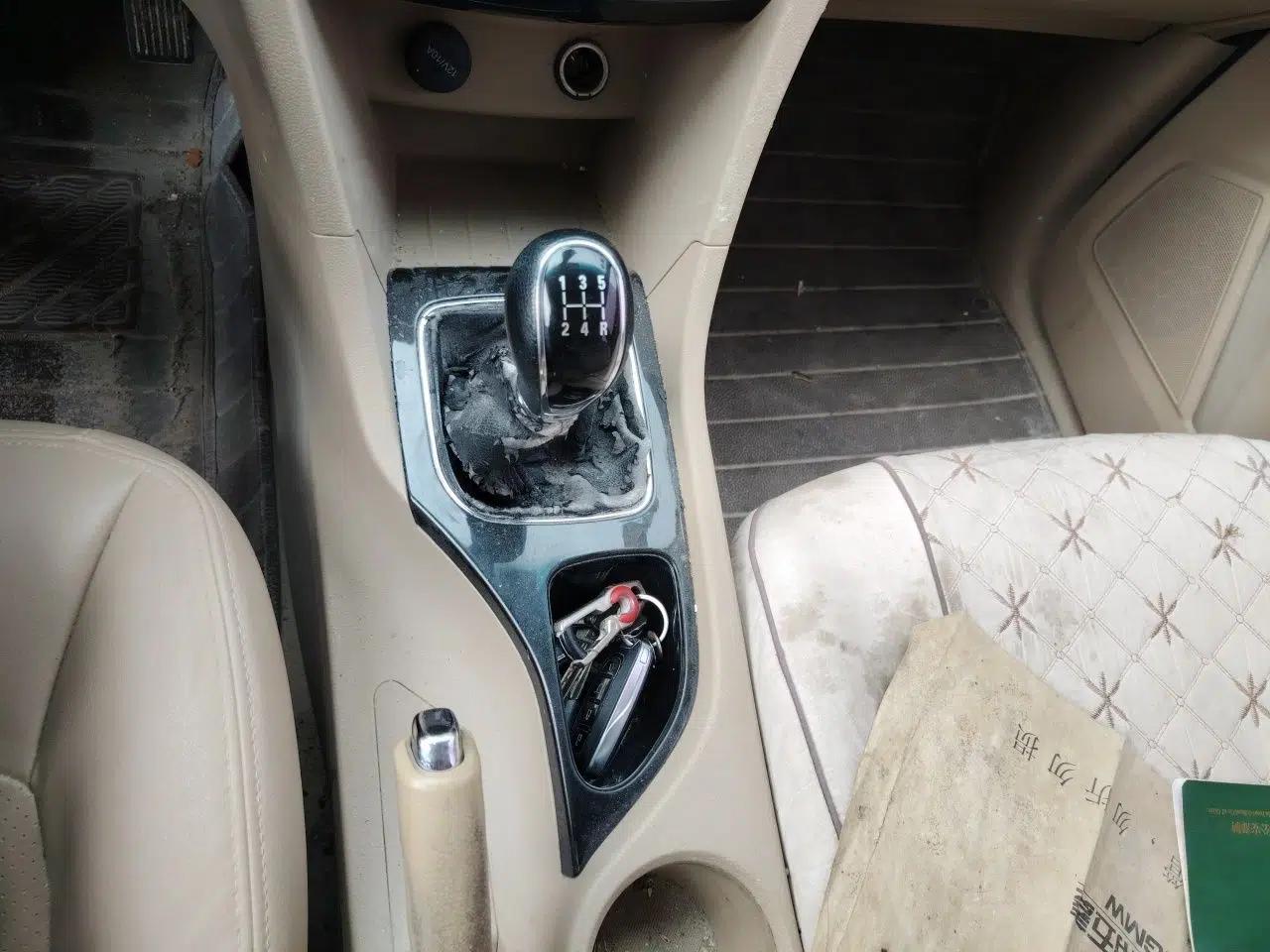 Baojun 730 2016 1.5L Manual Comfort Version 7 Seats China V Emission Standard — миниатюра 14