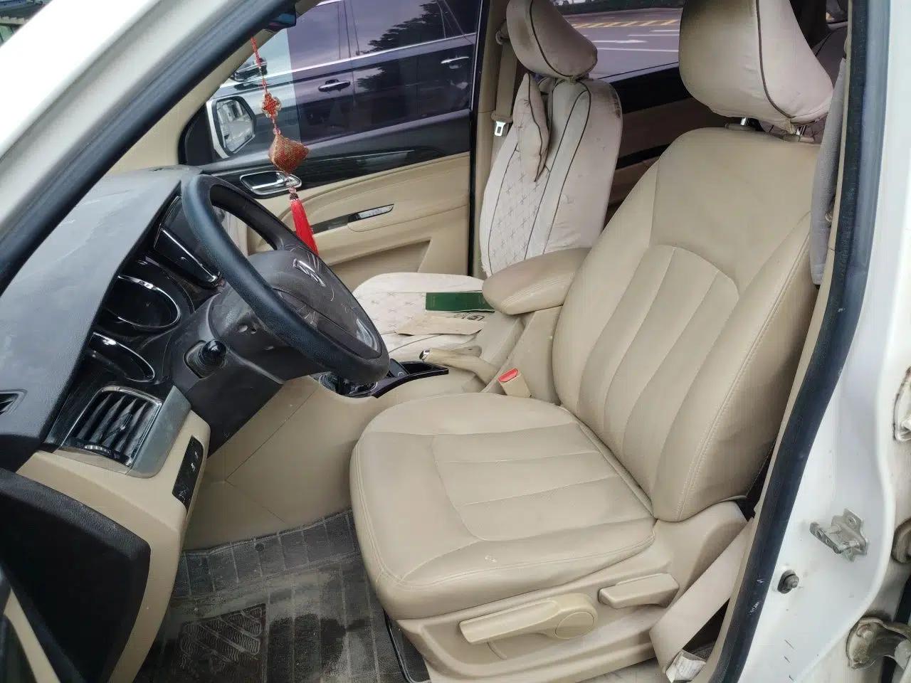 Baojun 730 2016 1.5L Manual Comfort Version 7 Seats China V Emission Standard — миниатюра 15