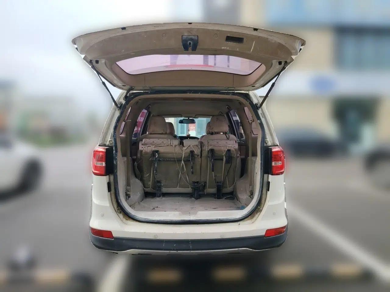 Baojun 730 2016 1.5L Manual Comfort Version 7 Seats China V Emission Standard — миниатюра 19