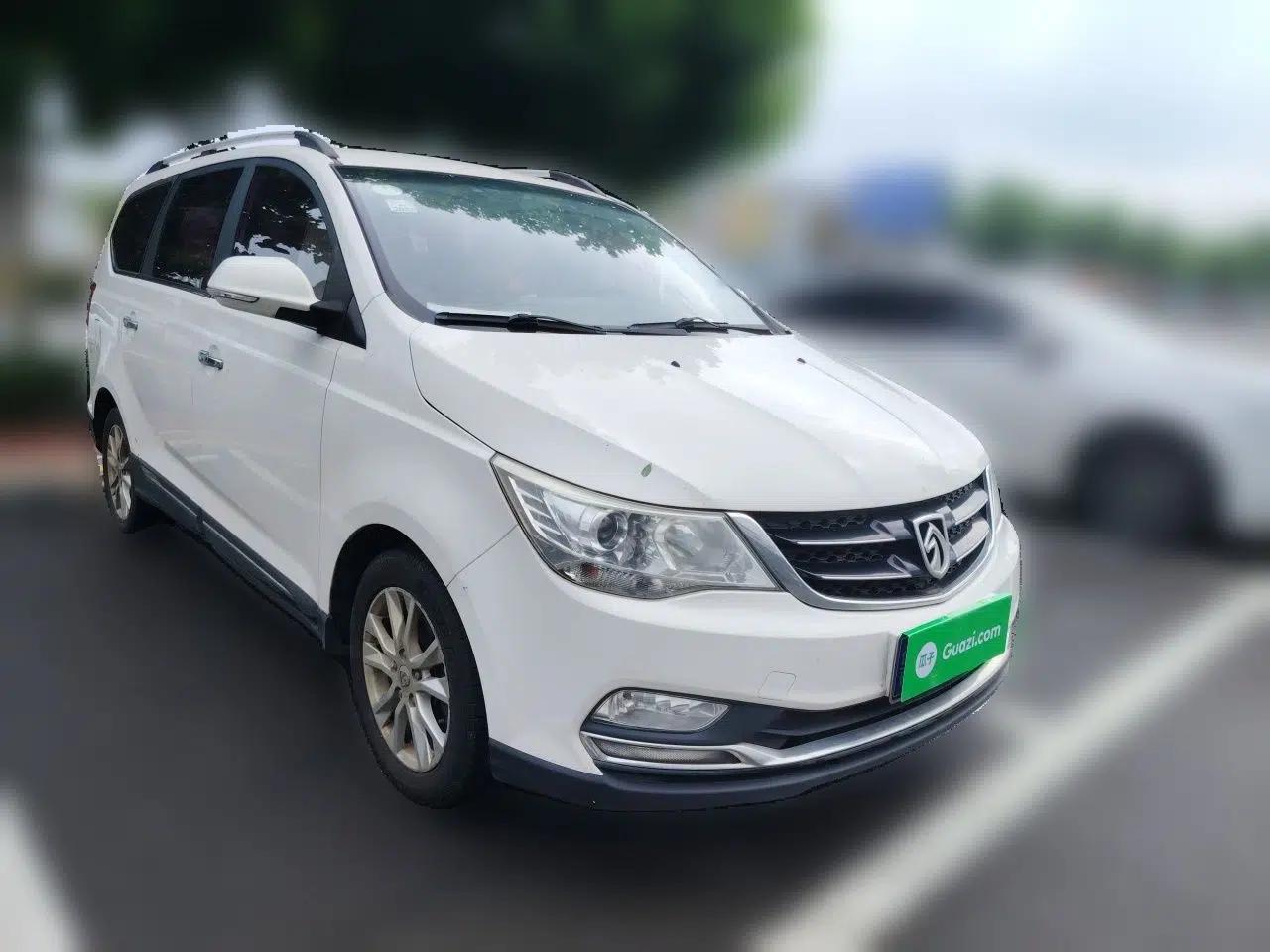 Baojun 730 2016 1.5L Manual Comfort Version 7 Seats China V Emission Standard — миниатюра 3