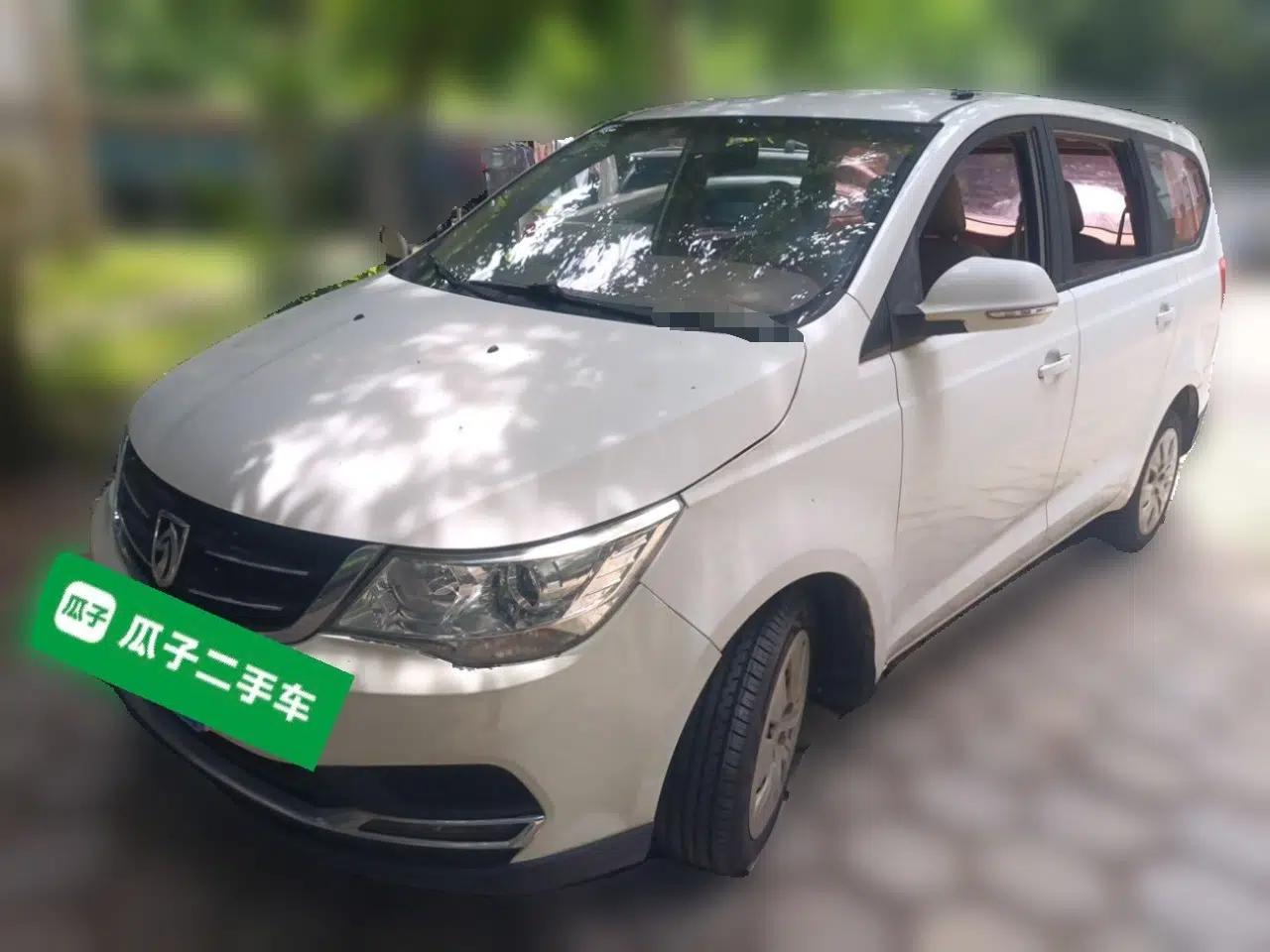 Baojun 730 2016 1.5L Manual Value Edition 7 Seats China V Emission Standard — миниатюра 1