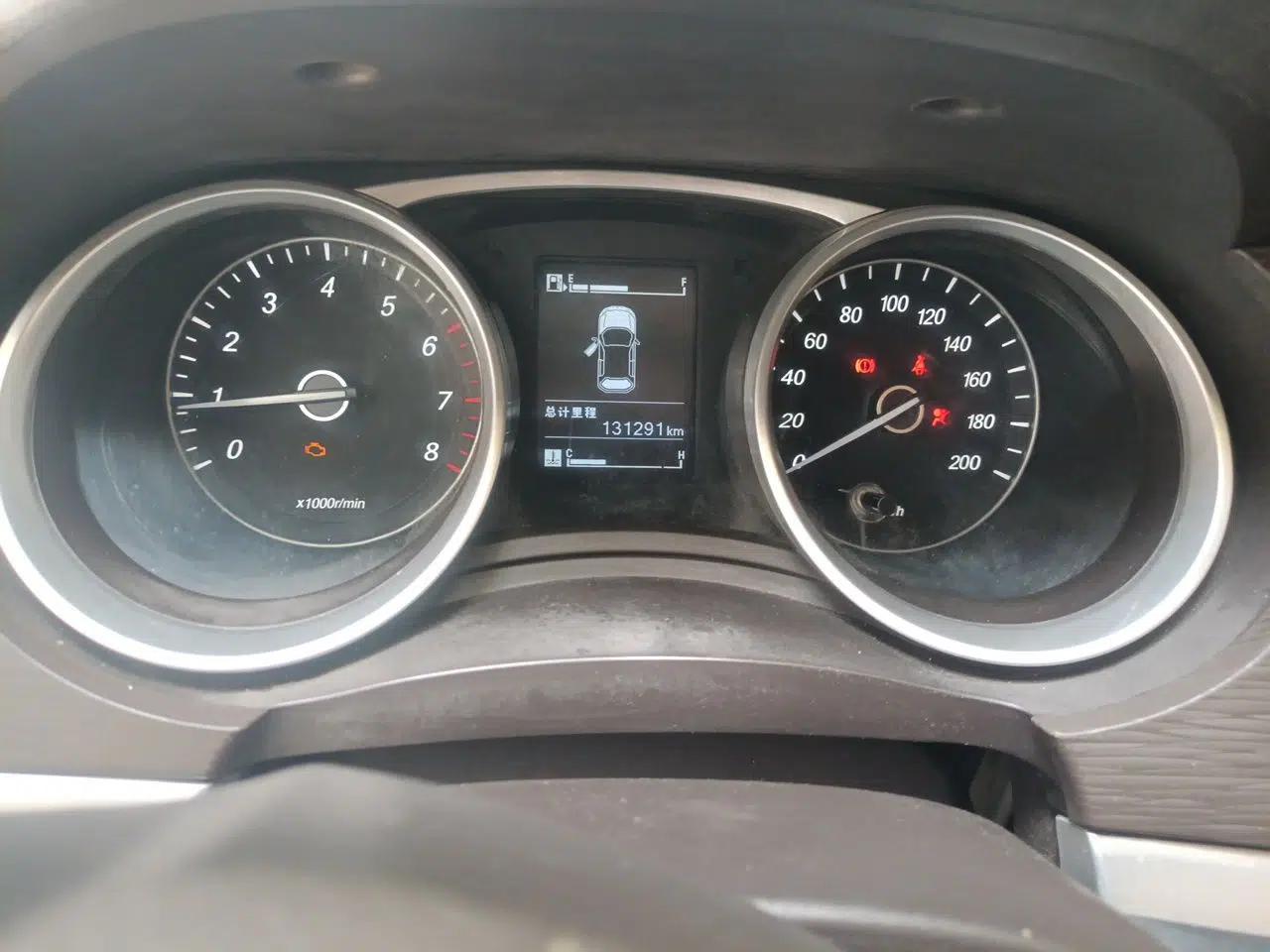 Baojun 730 2016 1.5L Manual Value Edition 7 Seats China V Emission Standard — миниатюра 11