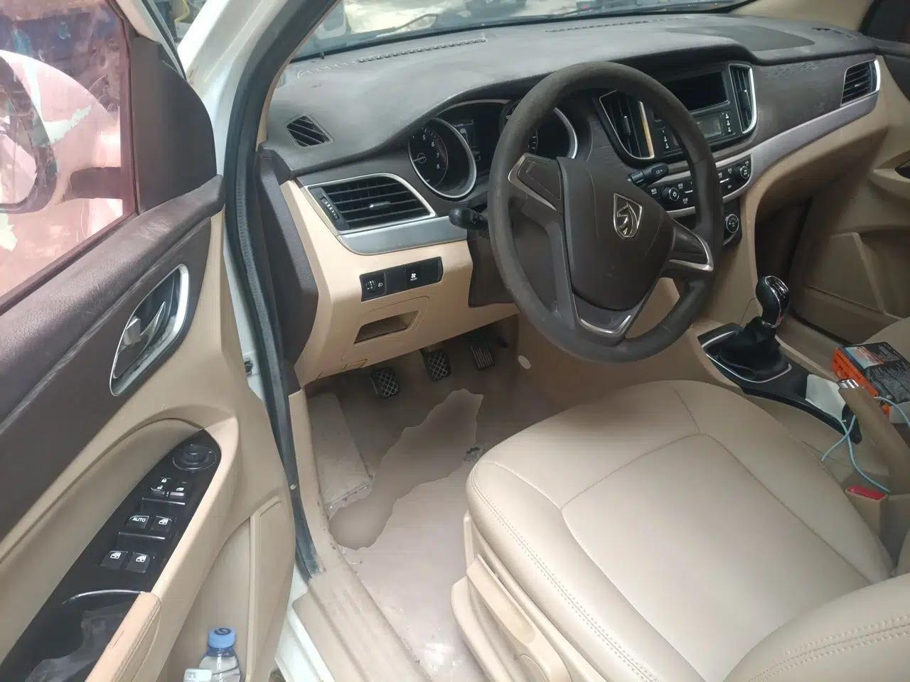 Baojun 730 2016 1.5L Manual Value Edition 7 Seats China V Emission Standard — миниатюра 16